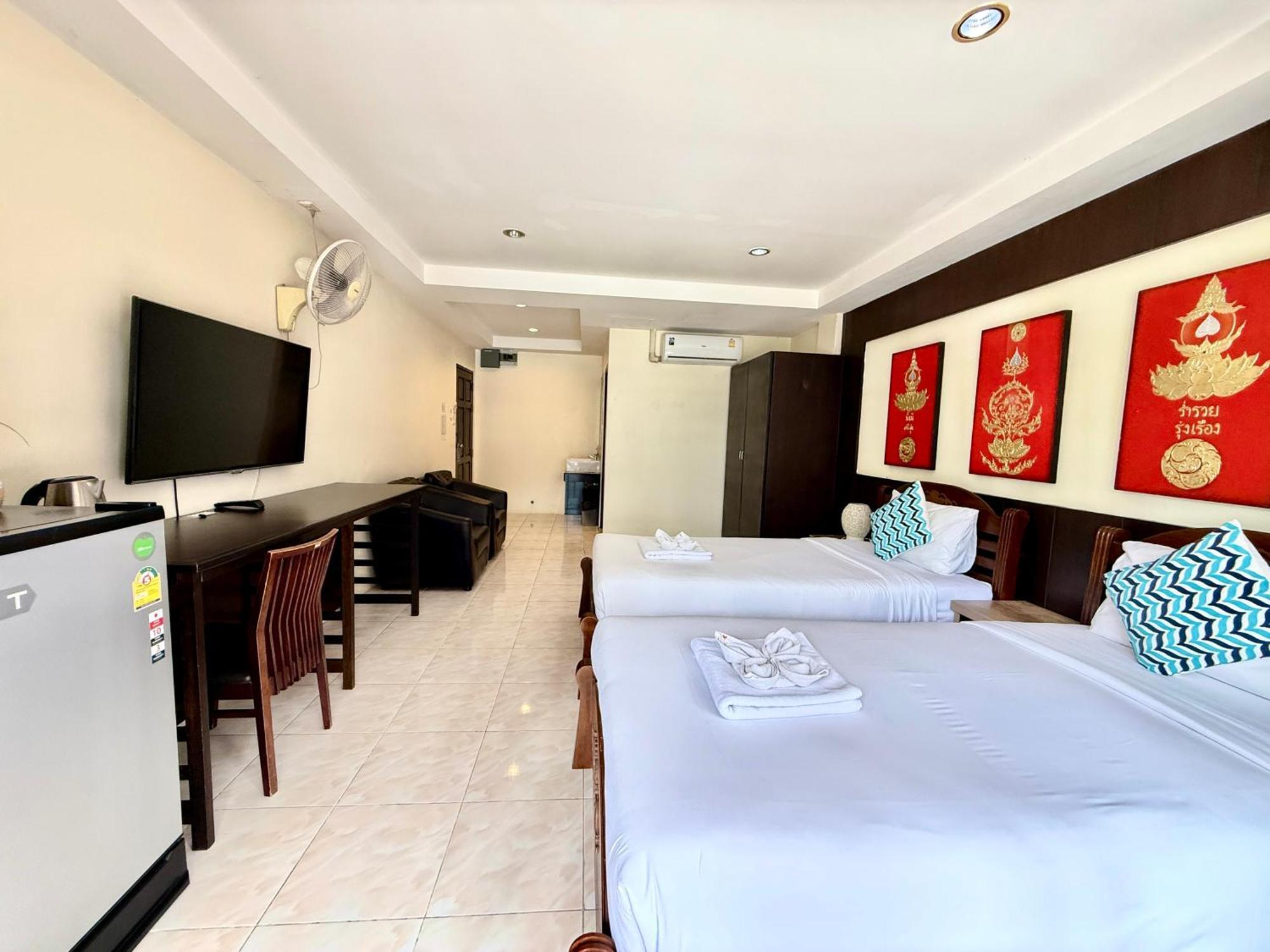 Thai Classic House Patong Esterno foto
