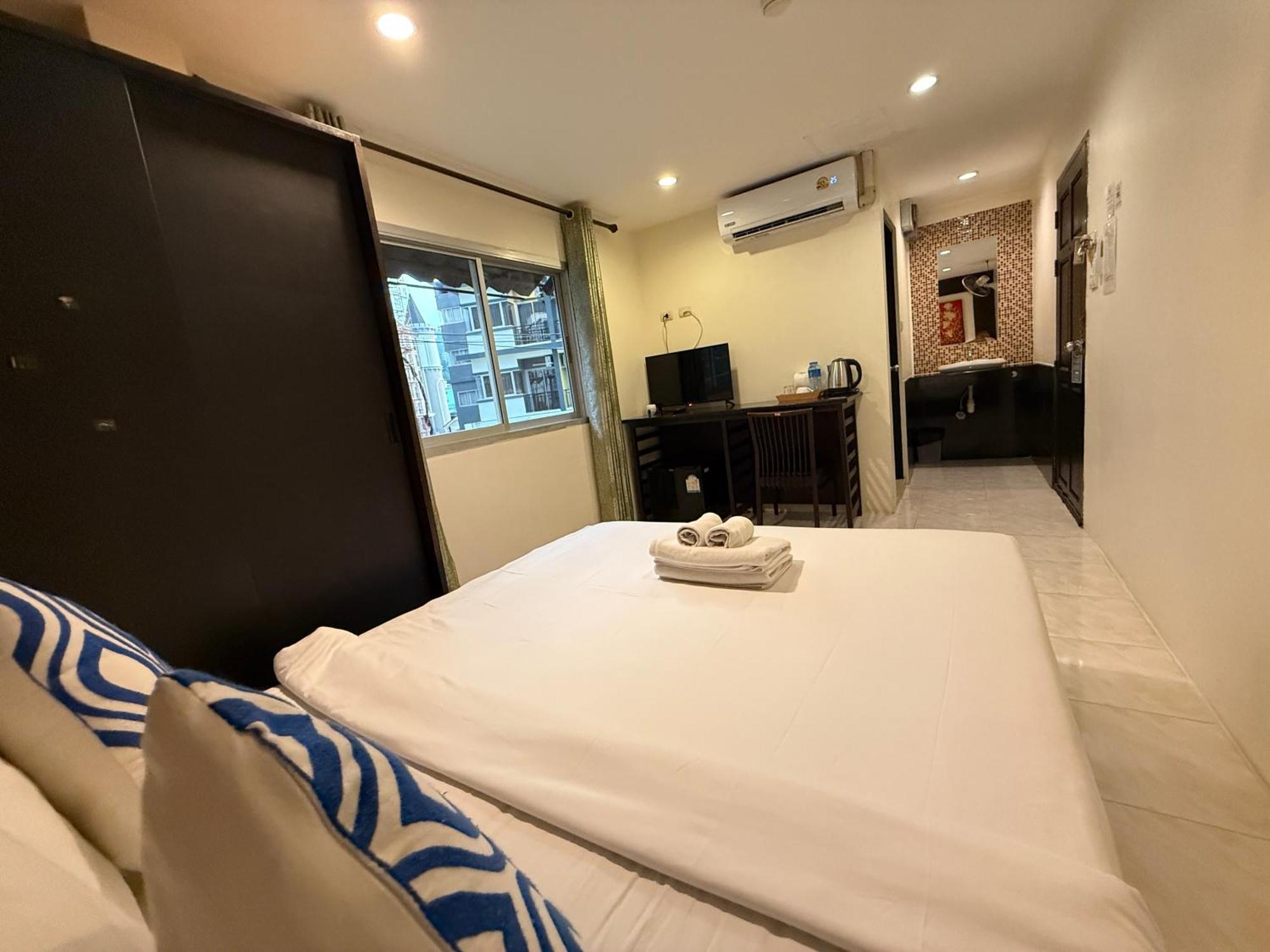 Thai Classic House Patong Esterno foto