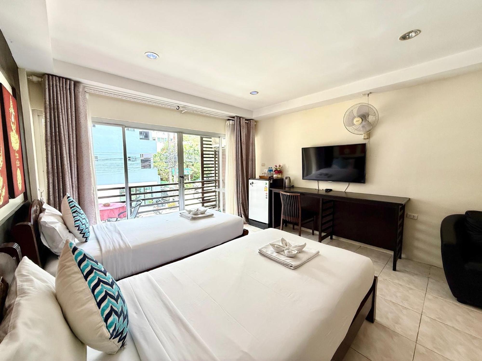 Thai Classic House Patong Esterno foto